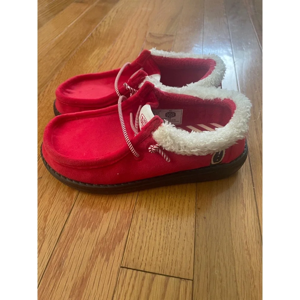 Hey Dude Wally Y Santa Claus Red Holiday Slip On Loafers Kids Size 12 45315-610